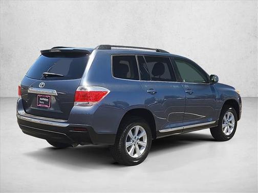 Shoreline Blue Pearl 2013 Toyota Highlander SE