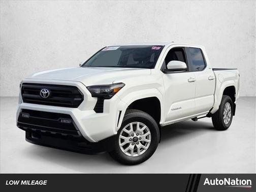 2025 Toyota Tacoma SR5