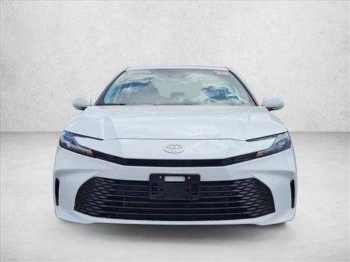 Ice Cap 2025 Toyota Camry LE