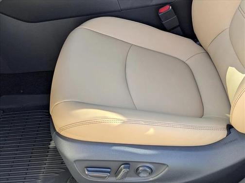 2025 Toyota RAV4 Hybrid XLE Premium