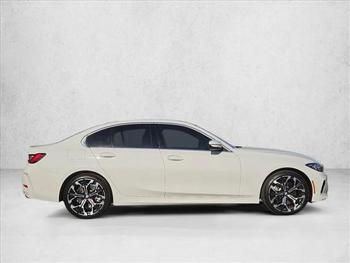 Alpine White 2025 BMW 330 330i