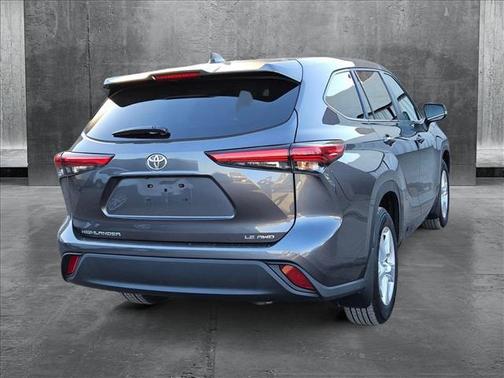 2023 Toyota Highlander LE