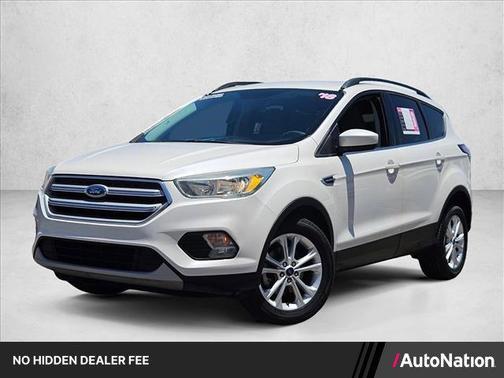 White Platinum Metallic Tri-Coat 2018 Ford Escape SE