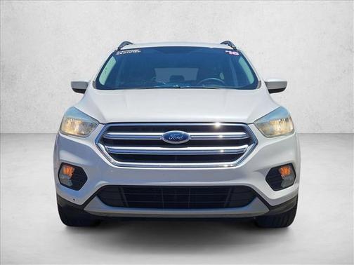 White Platinum Metallic Tri-Coat 2018 Ford Escape SE