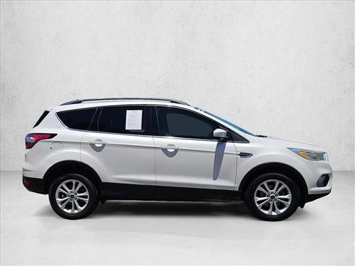 White Platinum Metallic Tri-Coat 2018 Ford Escape SE