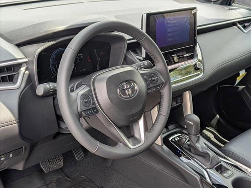2025 Toyota Corolla Hybrid SE