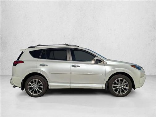 2017 Toyota RAV4 Platinum