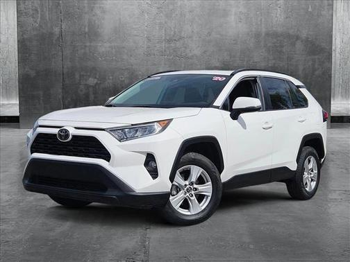 2020 Toyota RAV4 XLE