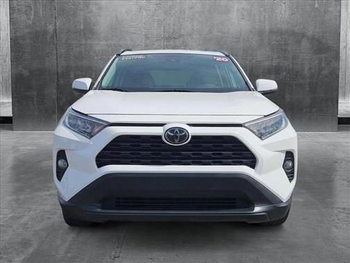 2020 Toyota RAV4 XLE