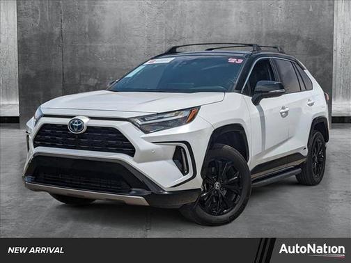 2023 Toyota RAV4 Hybrid SE