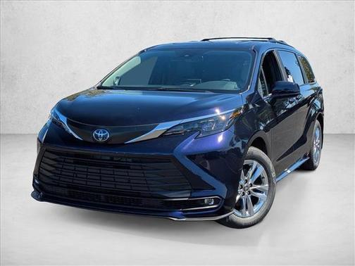 2025 Toyota Sienna XLE