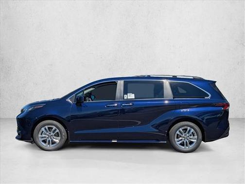 2025 Toyota Sienna XLE 7 Passenger