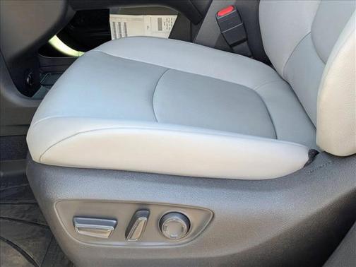 2025 Toyota Sienna XLE 7 Passenger