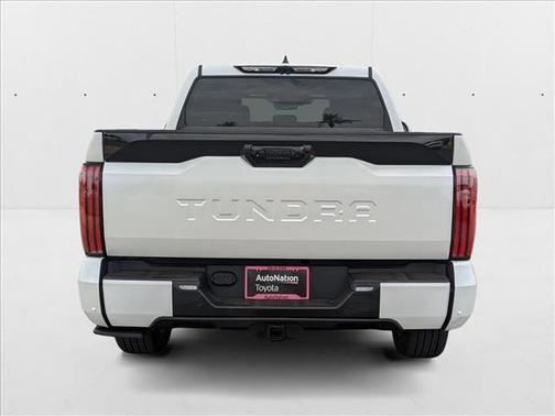 2024 Toyota Tundra Hybrid Platinum