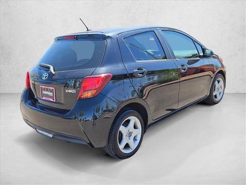 2016 Toyota Yaris L