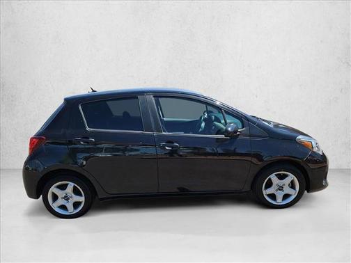 2016 Toyota Yaris L