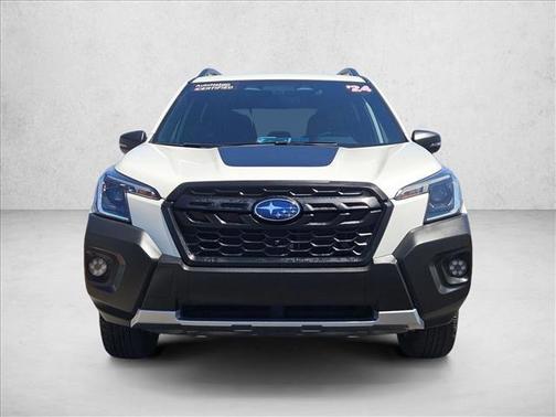 Crystal White Pearl 2024 Subaru Forester Wilderness