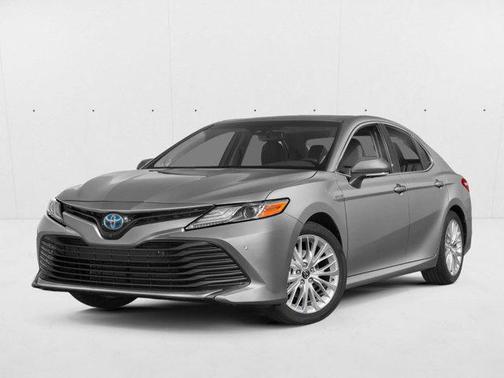 Celestial Silver Metallic 2018 Toyota Camry Hybrid XLE