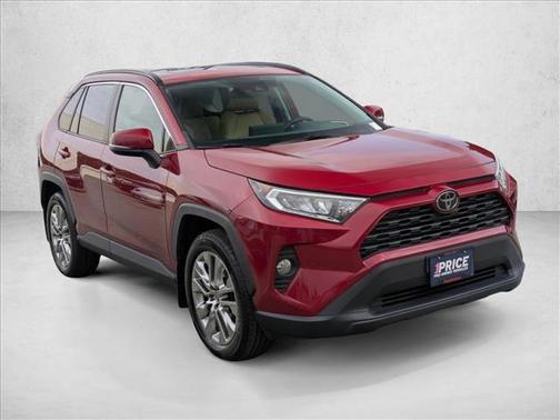 2020 Toyota RAV4 XLE Premium