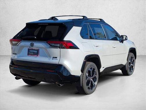 2025 Toyota RAV4 Hybrid SE