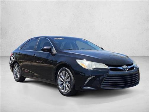 Midnight Black Metallic 2017 Toyota Camry XLE
