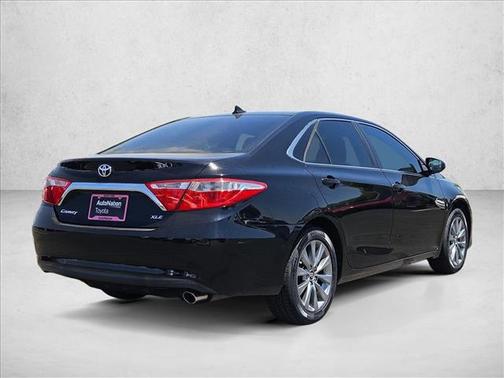 Midnight Black Metallic 2017 Toyota Camry XLE