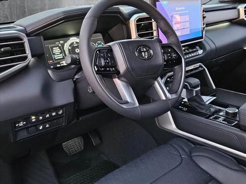 2025 Toyota Tundra Hybrid Platinum