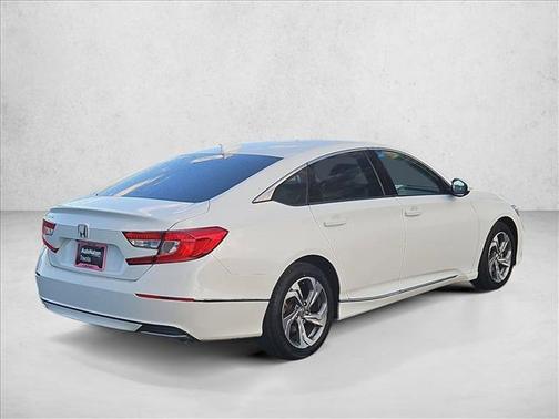Platinum White Pearl 2018 Honda Accord EX