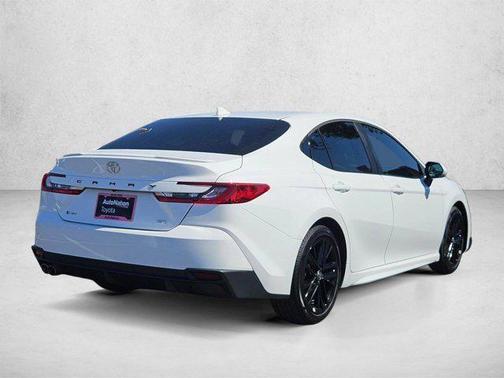 Ice Cap 2026 Toyota Camry SE