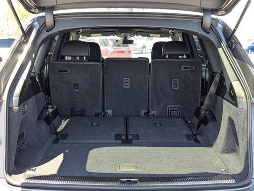 2025 Audi Q7 45 Premium