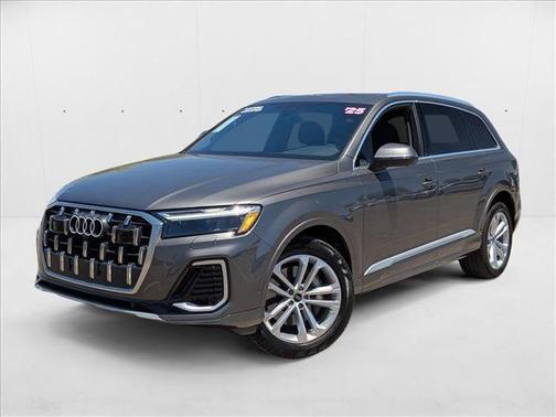 2025 Audi Q7 45 Premium