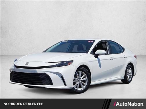 Ice Cap 2025 Toyota Camry LE