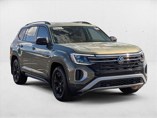 2024 Volkswagen Atlas 2.0T SE w/Technology 4MOTION