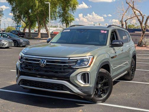2024 Volkswagen Atlas 2.0T SE w/Technology 4MOTION