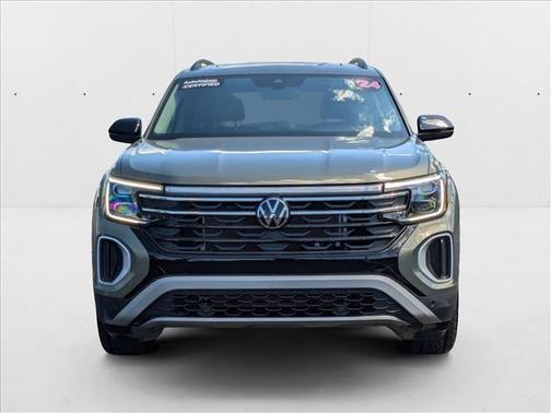 2024 Volkswagen Atlas 2.0T SE w/Technology 4MOTION
