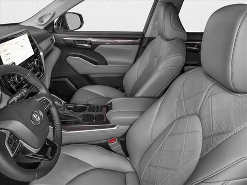 Wind Chill Pearl 2026 Toyota Highlander Hybrid Platinum