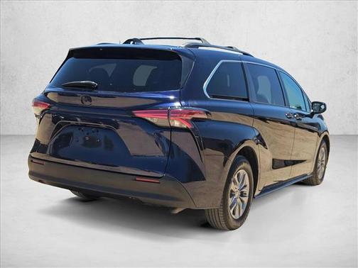 Blueprint 2022 Toyota Sienna LE