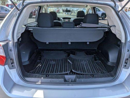 Ice Silver Metallic 2013 Subaru XV Crosstrek 2.0i Premium