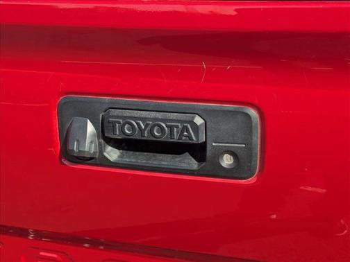 Barcelona Red Metallic 2022 Toyota Tacoma SR5