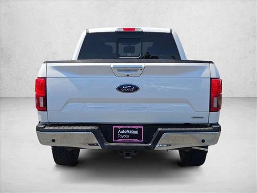 White 2018 Ford F-150 Lariat