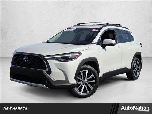 2024 Toyota Corolla Cross XLE