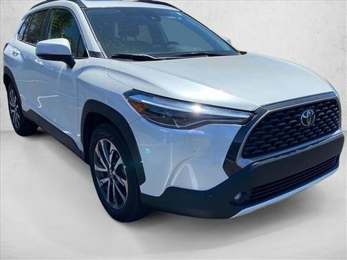 Wind Chill Pearl 2022 Toyota Corolla Cross XLE