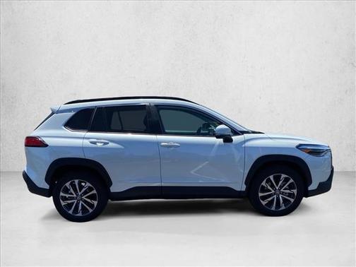 Wind Chill Pearl 2022 Toyota Corolla Cross XLE