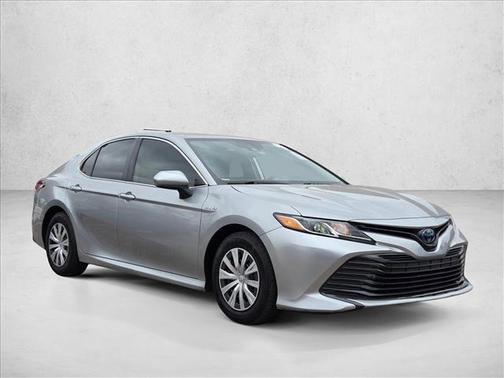 2019 Toyota Camry Hybrid LE