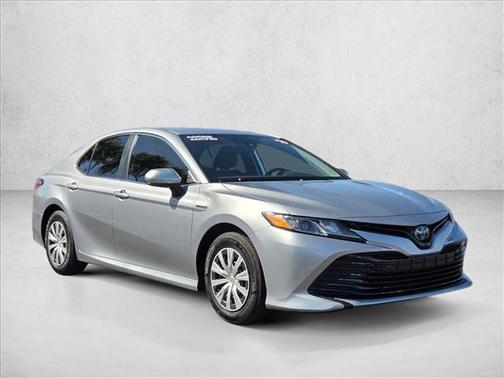 2019 Toyota Camry Hybrid LE