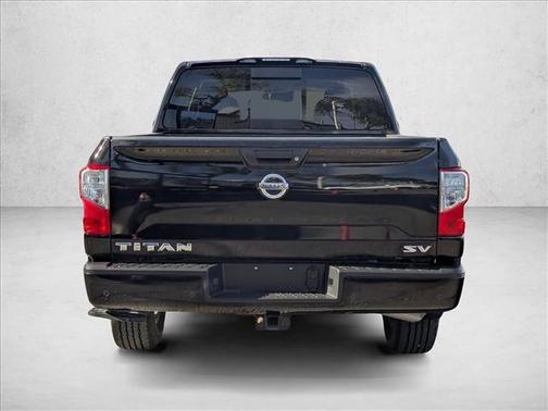 2021 Nissan Titan SV