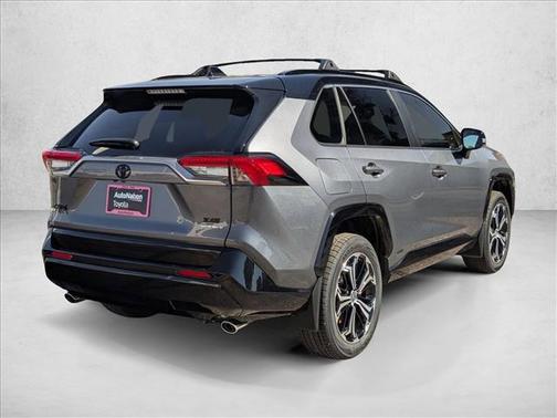 2025 Toyota RAV4 Hybrid SE