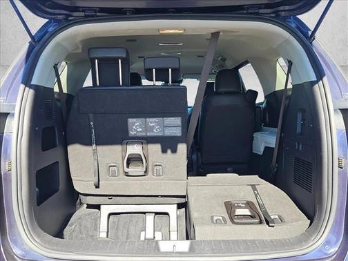 2023 Kia Carnival LX