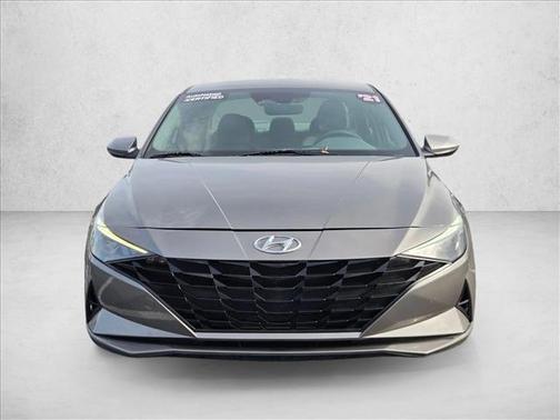 2021 Hyundai ELANTRA SE