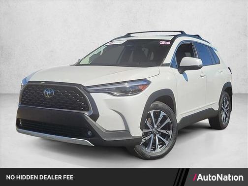Wind Chill Pearl 2024 Toyota Corolla Cross XLE